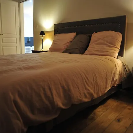 Logement 125m2 Dans Un Chateau Au Coeur De La Foret شقة *
