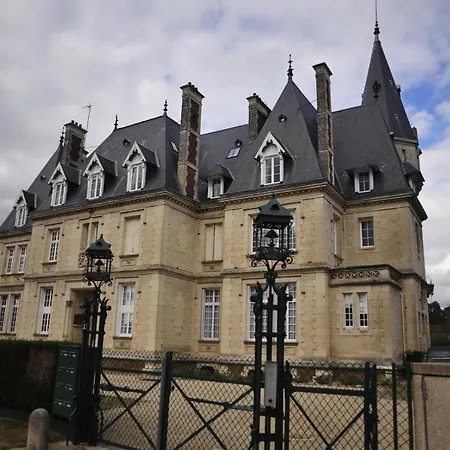 Logement 125m2 Dans Un Chateau Au Coeur De La Foret