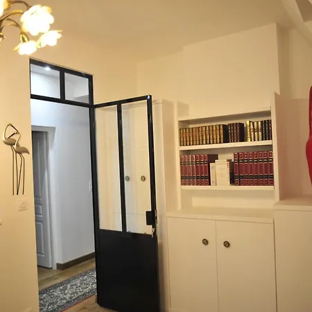 Logement 125m2 Dans Un Chateau Au Coeur De La Foret شقة *
